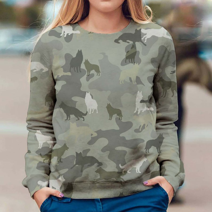 Groenendael Dog - Camo - Premium Sweater