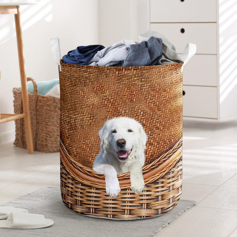 Maremma Sheepdog - Rattan - LB