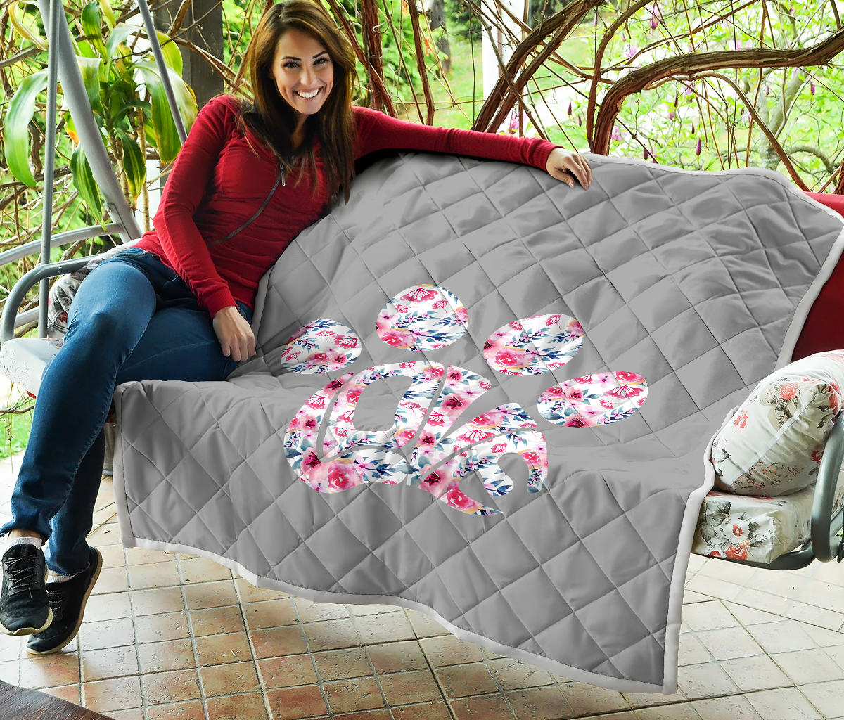 Love paw premium quilt