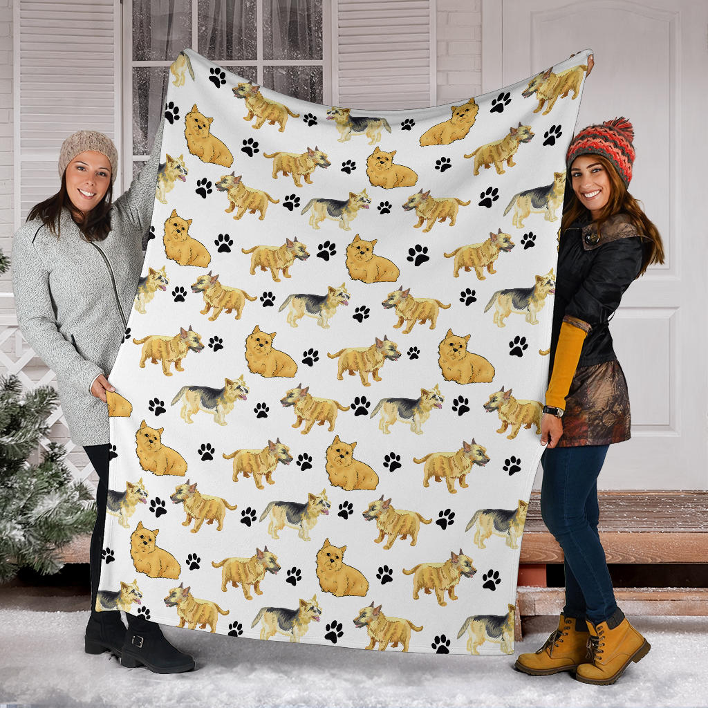 Norwich Terrier Paw Blanket