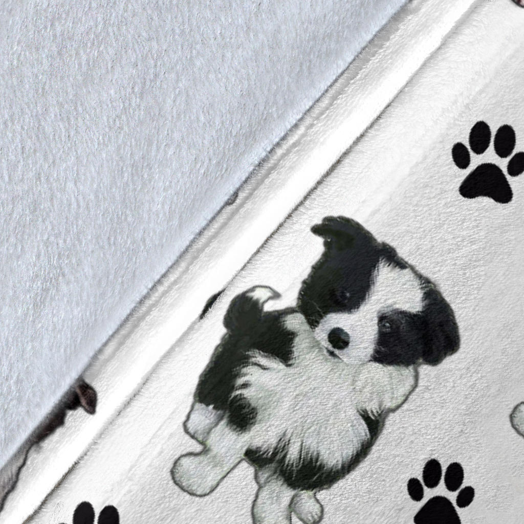 Border Collie Paw Blanket